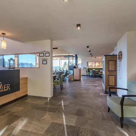 Berghotel Schlemmer Dolomites-3